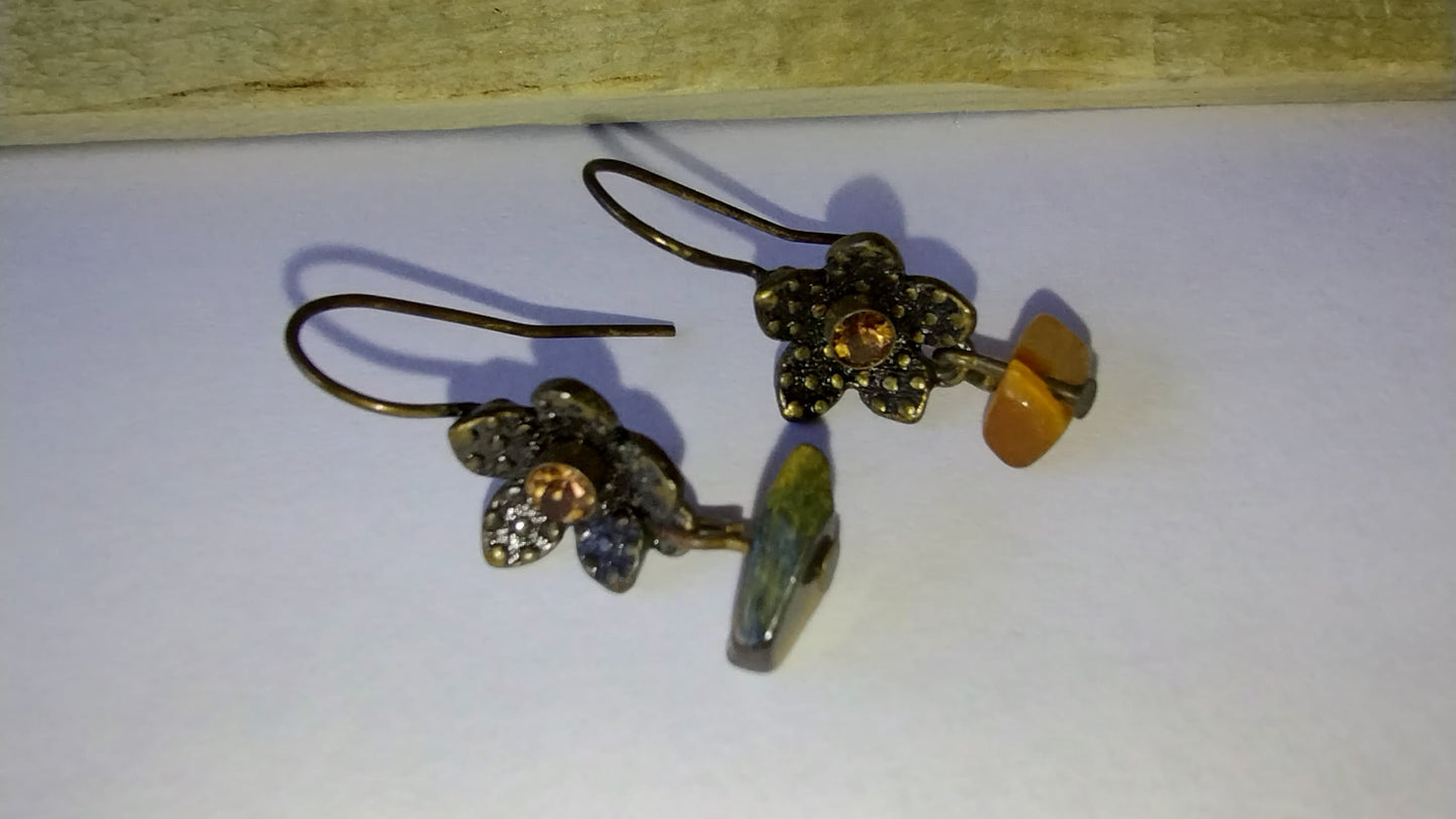Vintage Avon Drop Flower Earrings